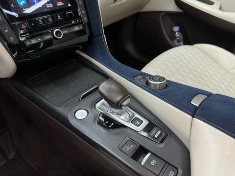 2019 Infiniti QX50 — sličica 12