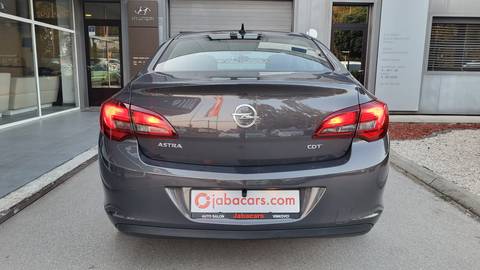 2015 Opel Astra — sličica 8