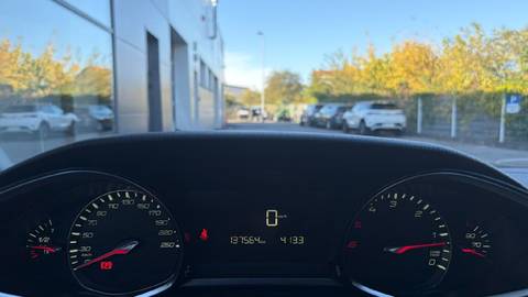 2014 Peugeot 308 — sličica 17