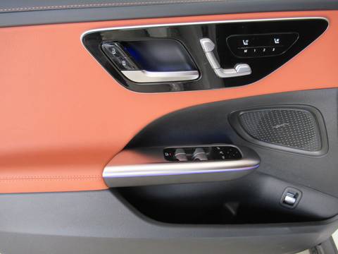 2026 Mercedes-Benz C-klasa Avantgarde — sličica 16