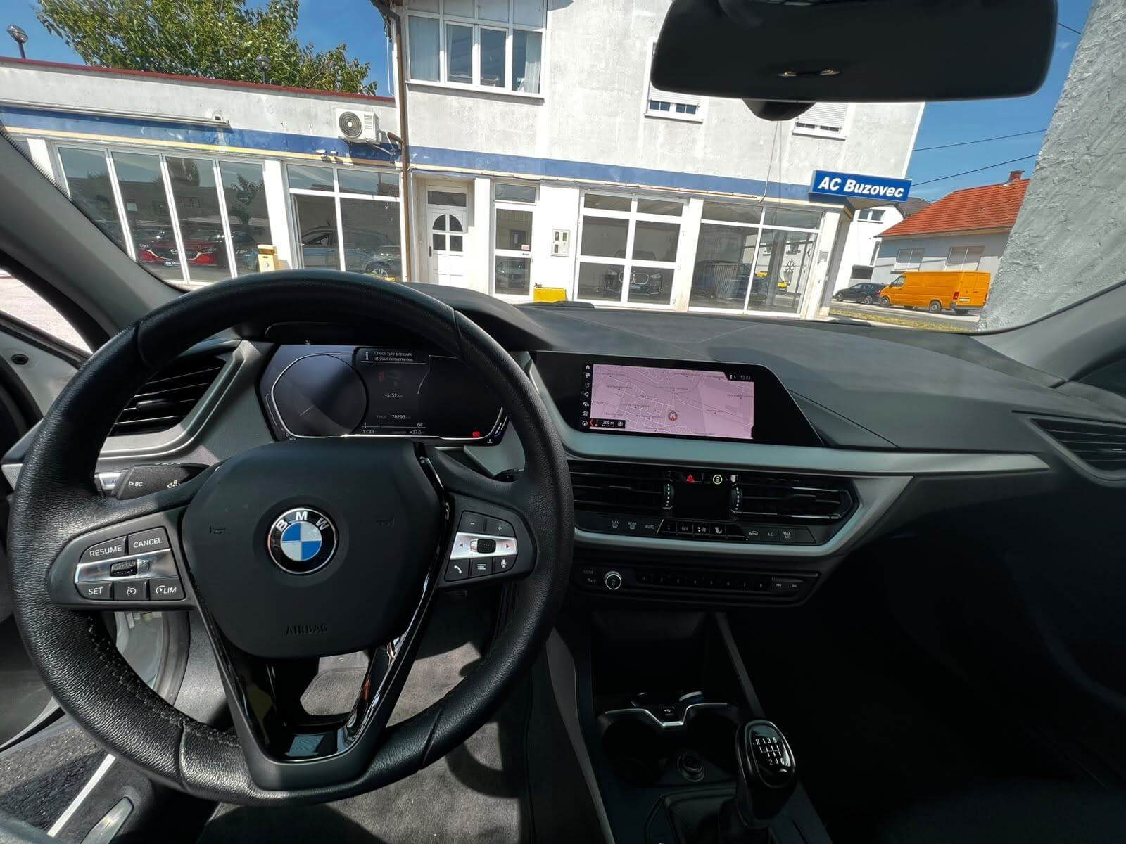 2020 BMW Serija 1 — fotografija 9
