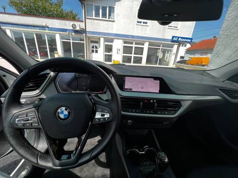 2020 BMW Serija 1 — sličica 9