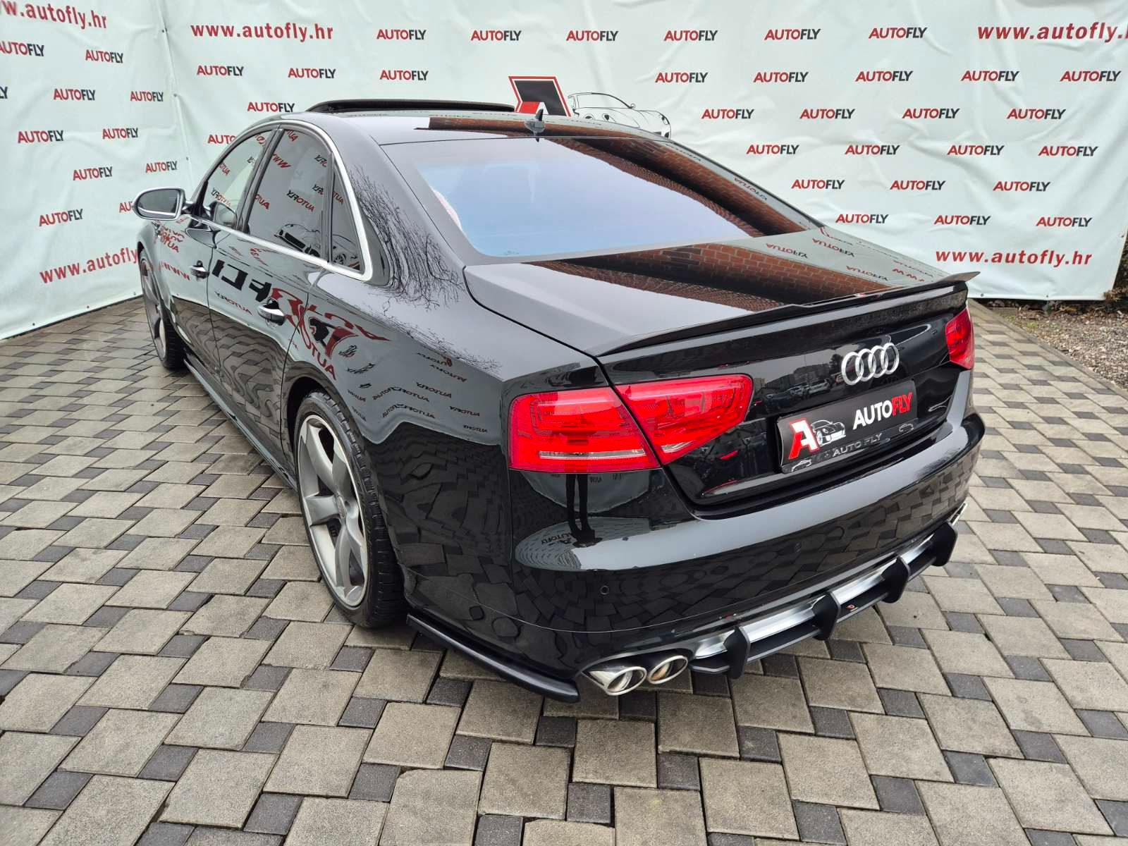 2012 Audi S8 — fotografija 6