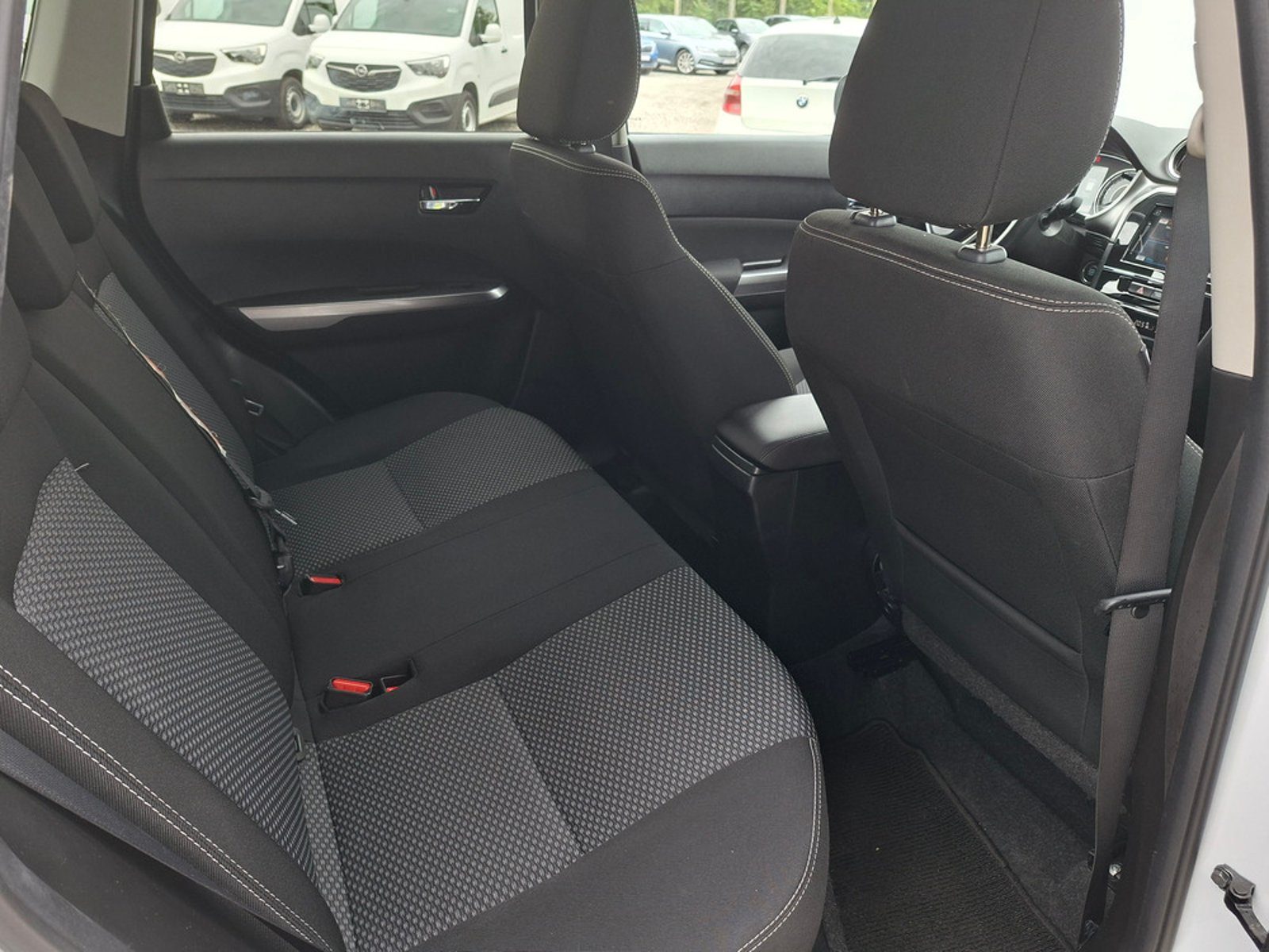 2023 Suzuki Vitara — fotografija 12