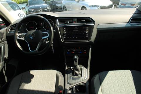 2021 Volkswagen Tiguan — sličica 13