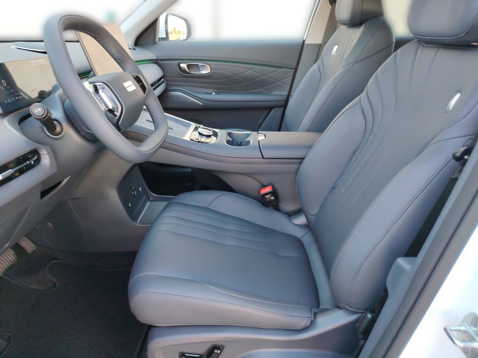 2026 Geely Starray EM-i — fotografija 12