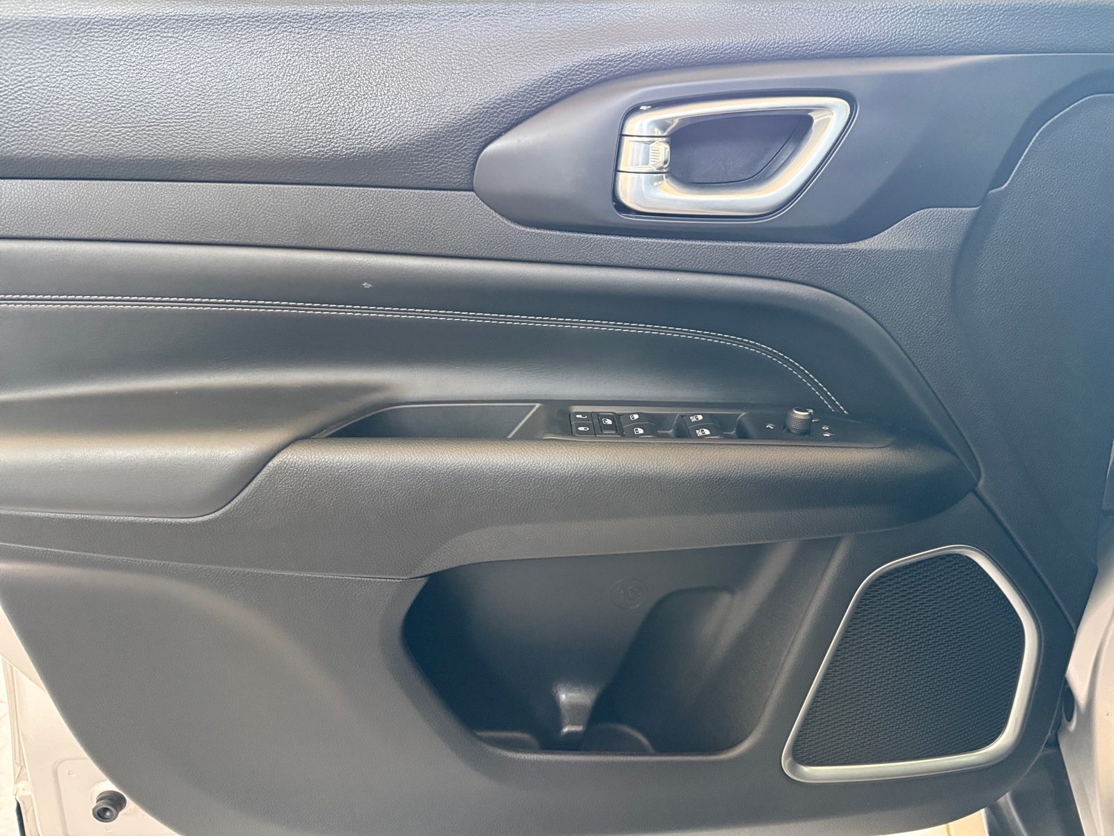2023 Jeep Compass — fotografija 15