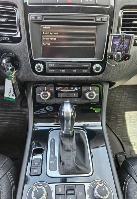 2016 Volkswagen Touareg — sličica 16