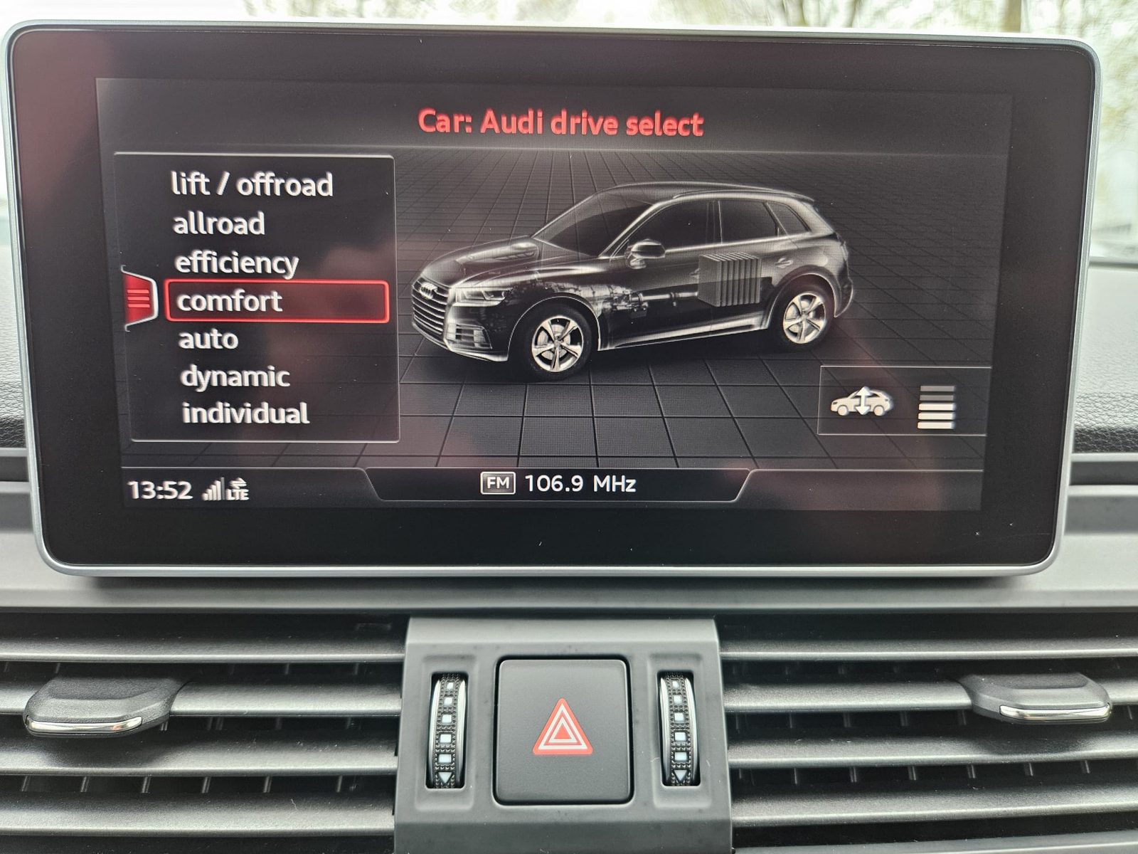 2020 Audi Q5 S line — fotografija 28