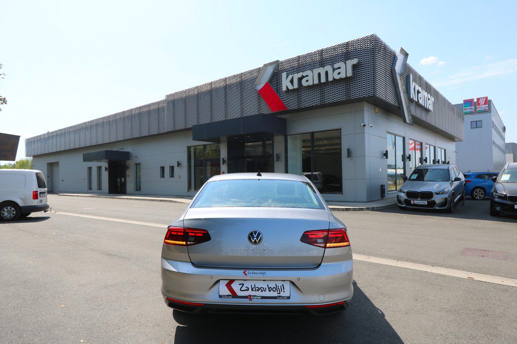 2021 Volkswagen Passat — fotografija 19