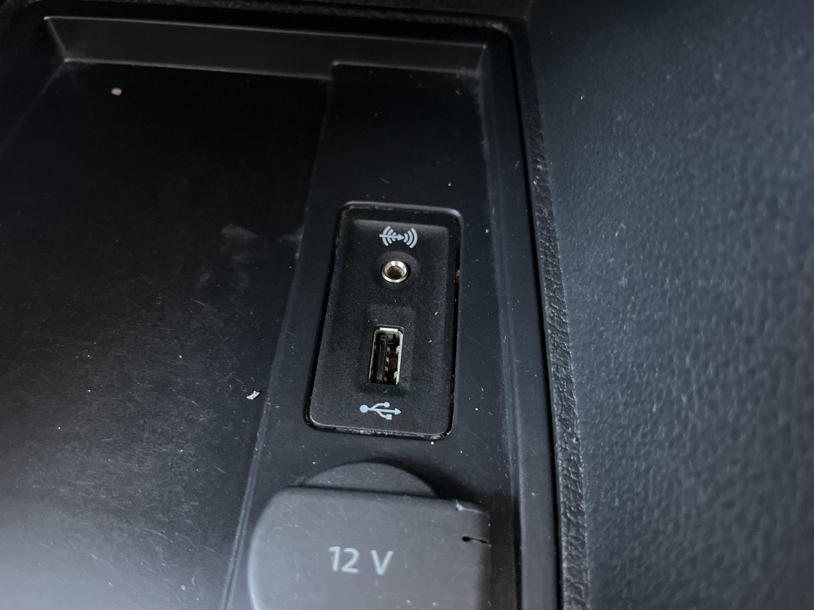 2020 Volkswagen Caddy — fotografija 14