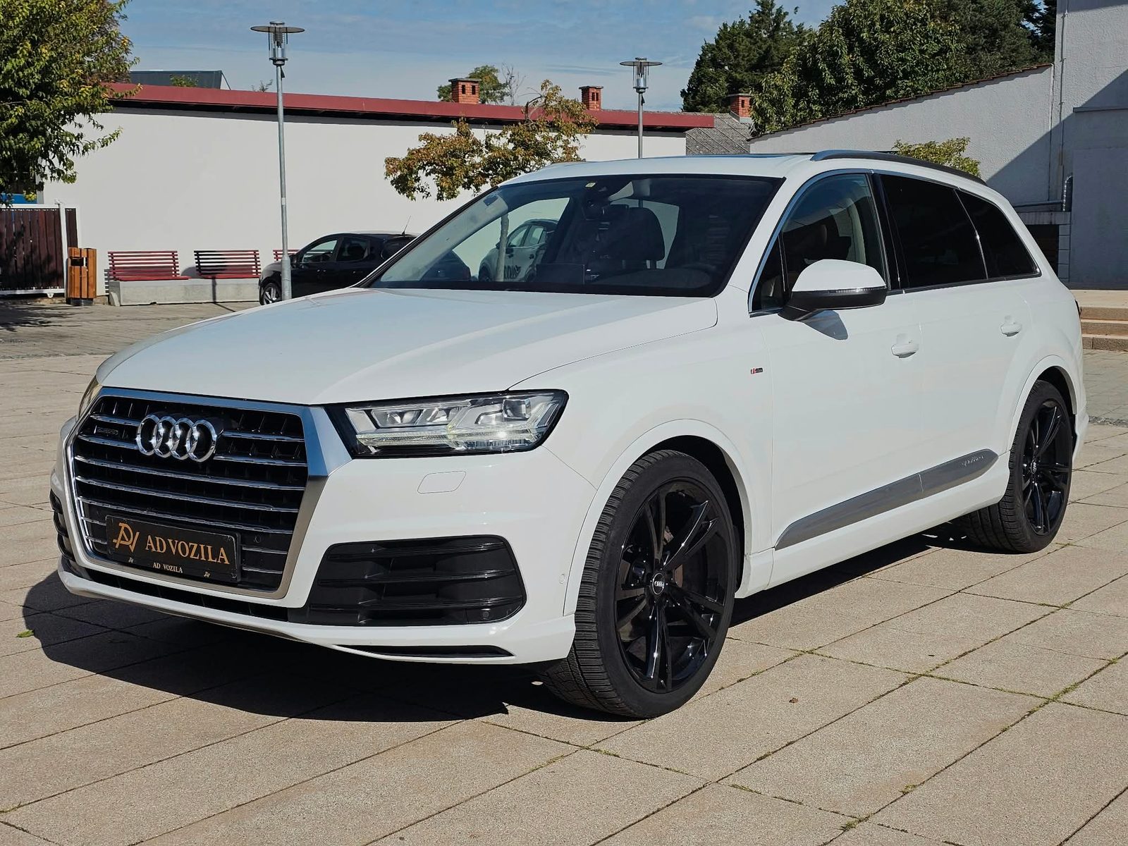 2017 Audi Q7 — fotografija 3