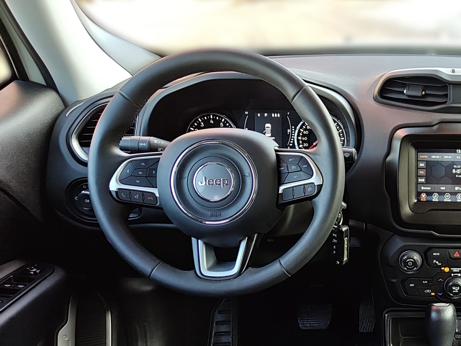 2024 Jeep Renegade — fotografija 16