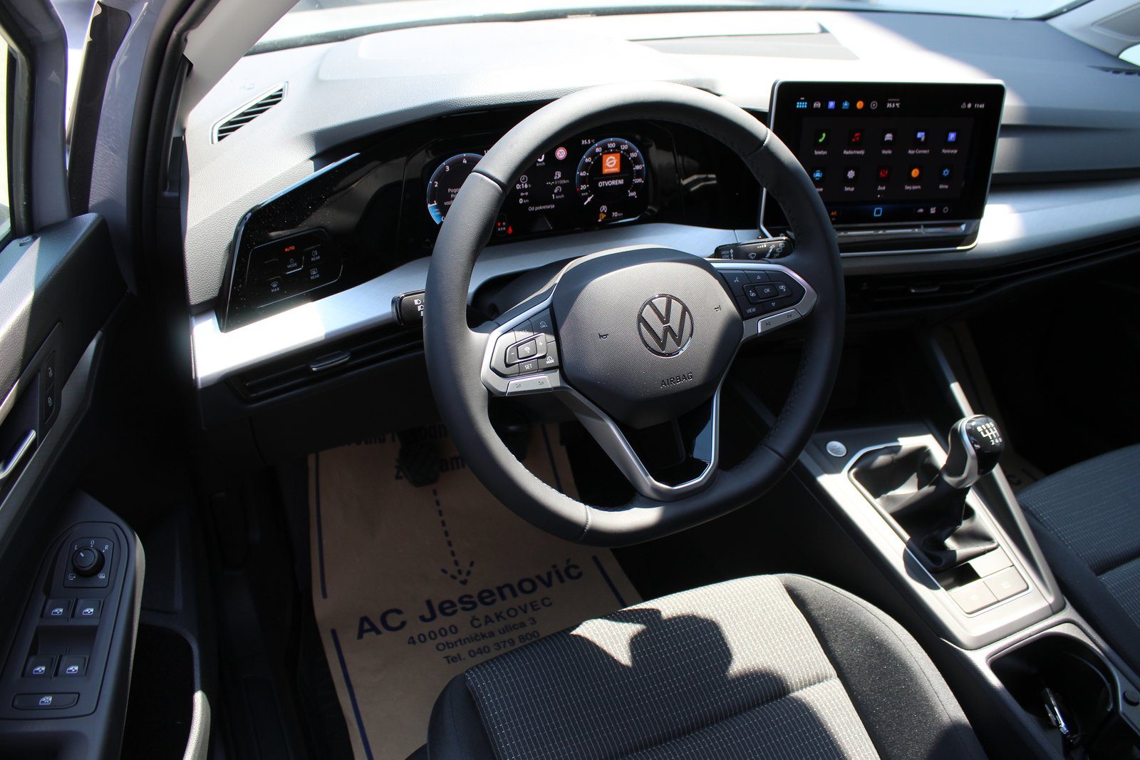 2026 Volkswagen Golf — fotografija 8