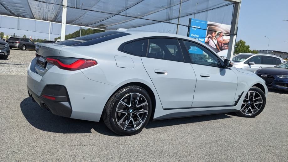 2022 BMW Serija 4 — fotografija 8
