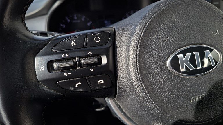 2020 Kia Stonic — fotografija 15