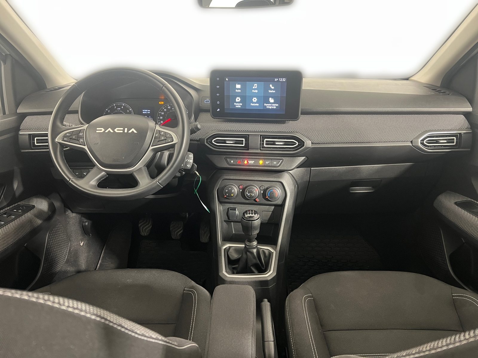 2023 Dacia Sandero — fotografija 18