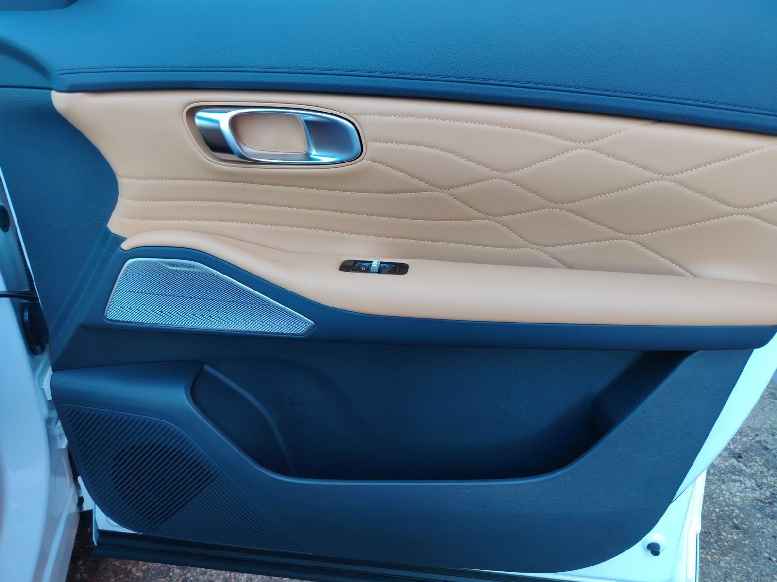 2026 Geely Starray EM-i — fotografija 13
