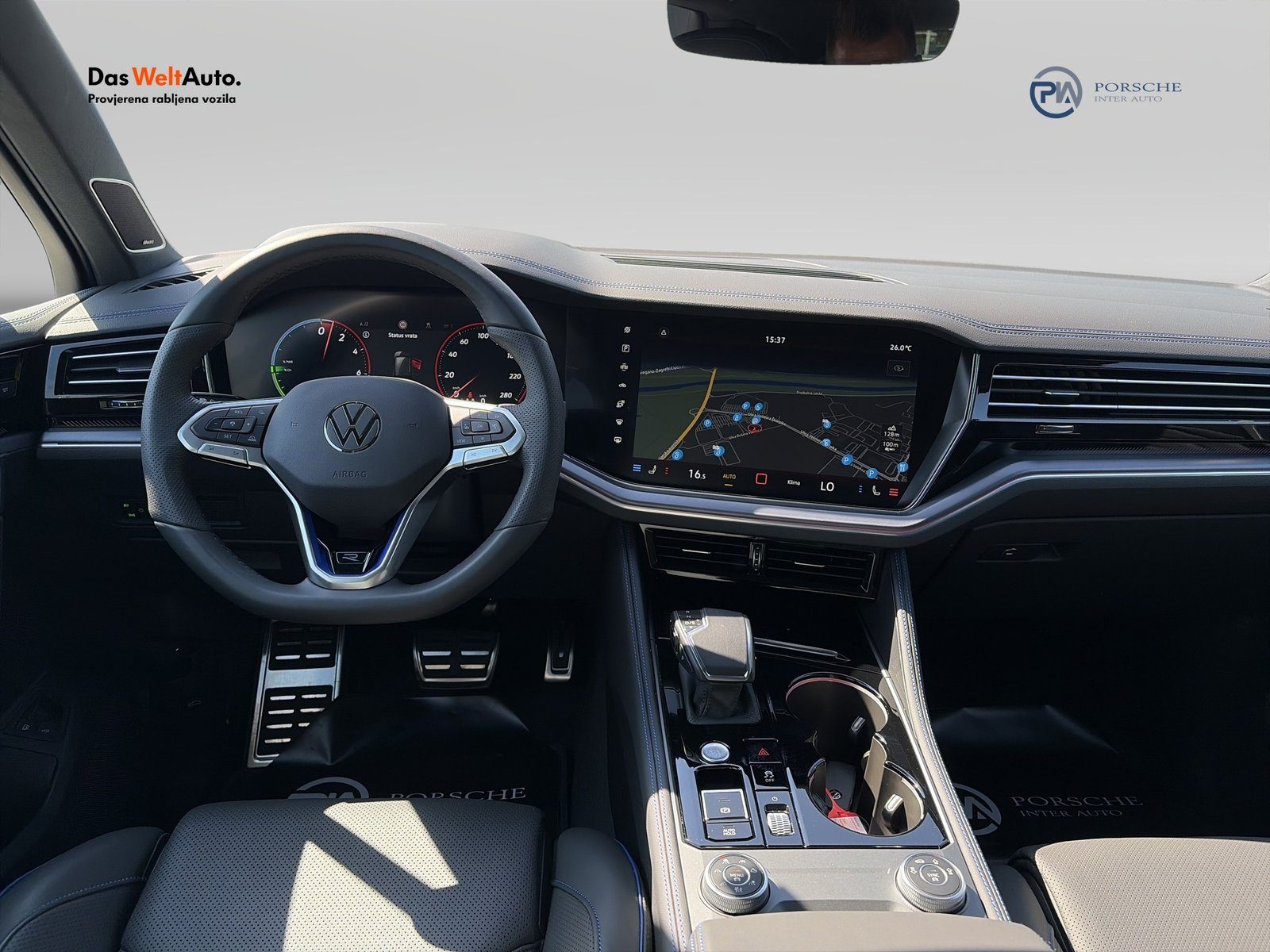 2025 Volkswagen Touareg — fotografija 12
