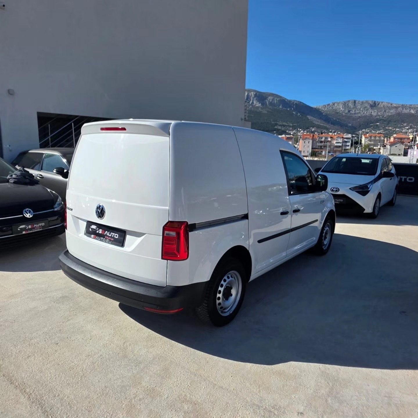 2020 Volkswagen Caddy — fotografija 3