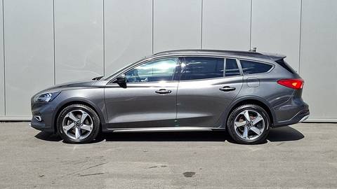 2021 Ford Focus — sličica 2