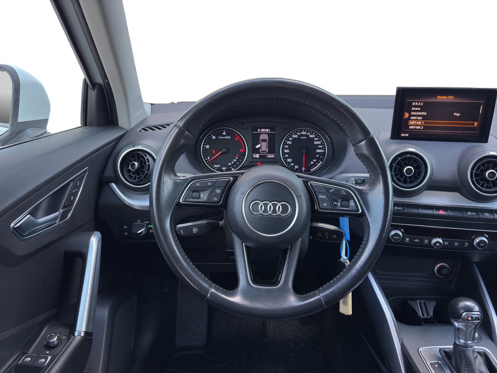 2018 Audi Q2 — fotografija 9