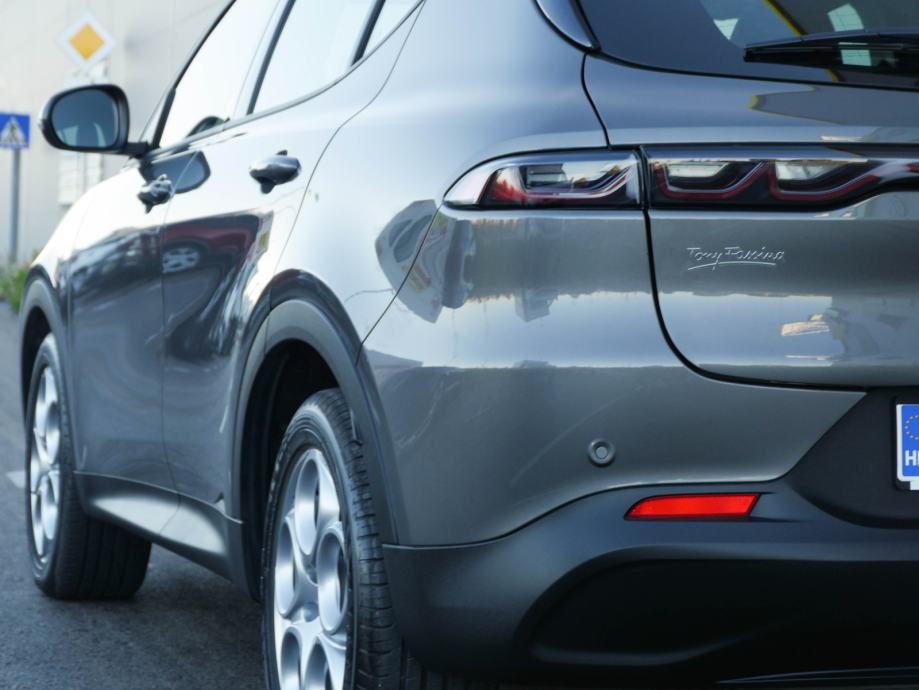 2023 Alfa Romeo Tonale — fotografija 7