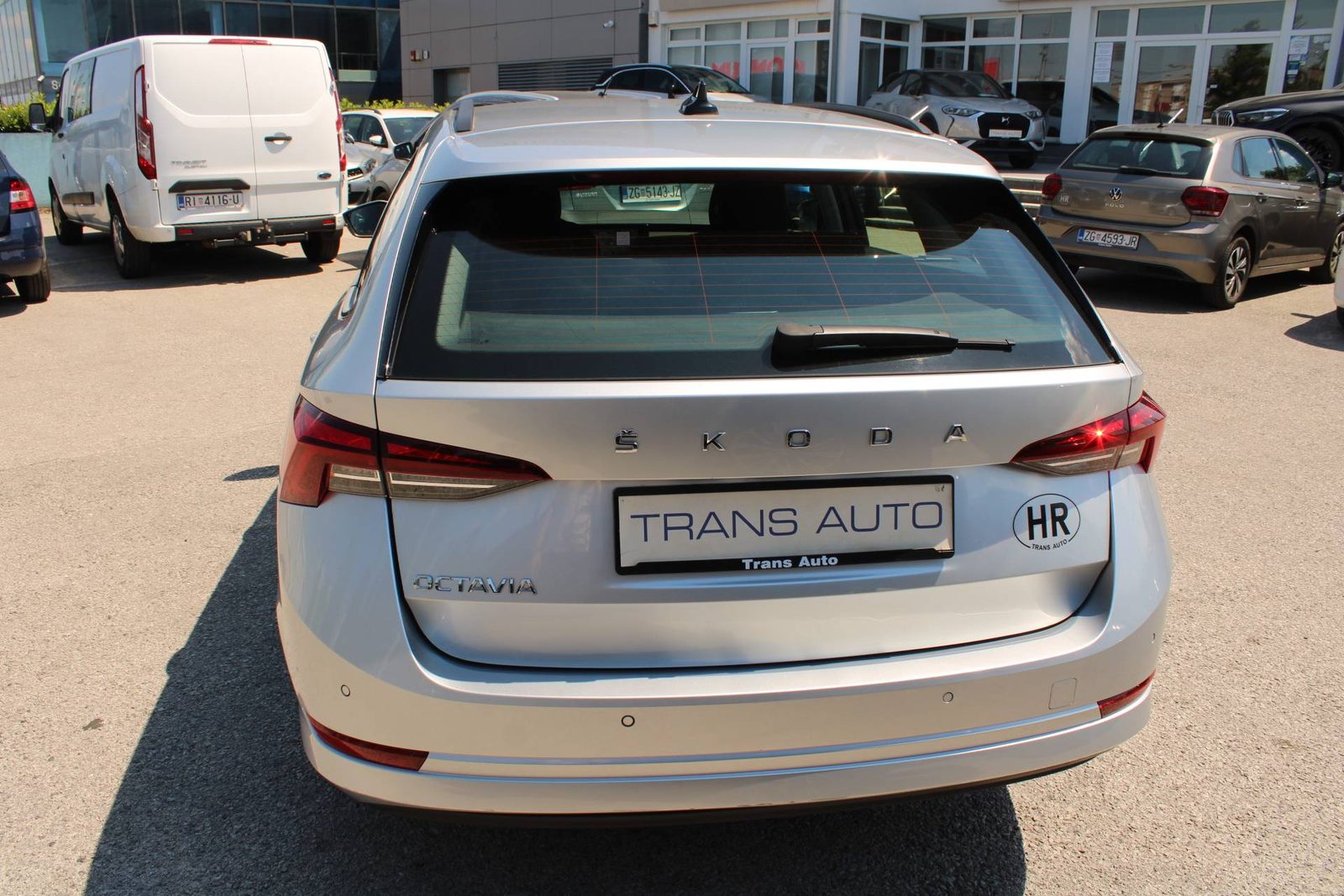 2022 Škoda Octavia Combi — fotografija 6