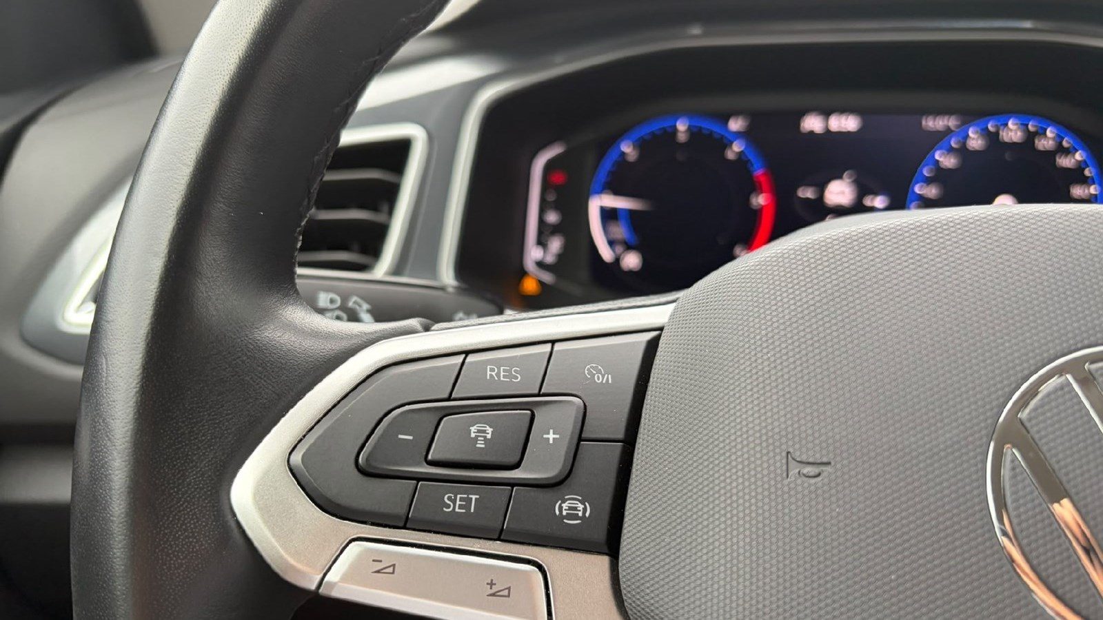 2023 Volkswagen T-Roc — fotografija 21