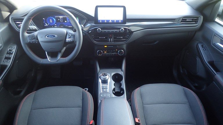 2025 Ford Kuga — fotografija 4