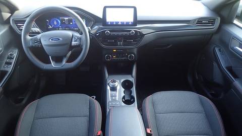 2025 Ford Kuga — sličica 4