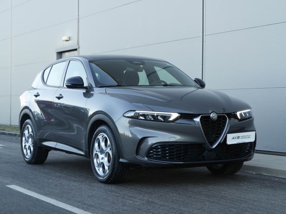 2023 Alfa Romeo Tonale — fotografija 15