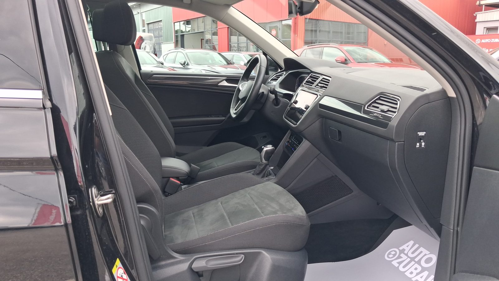 2021 Volkswagen Tiguan — fotografija 9