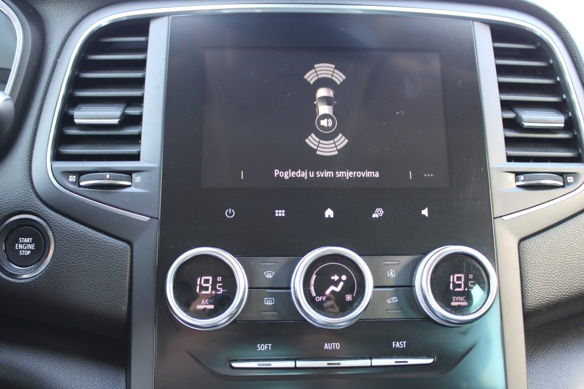 2023 Renault Megane — fotografija 16