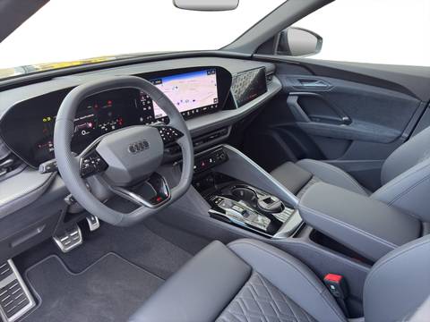 2026 Audi SQ5 S line — sličica 9