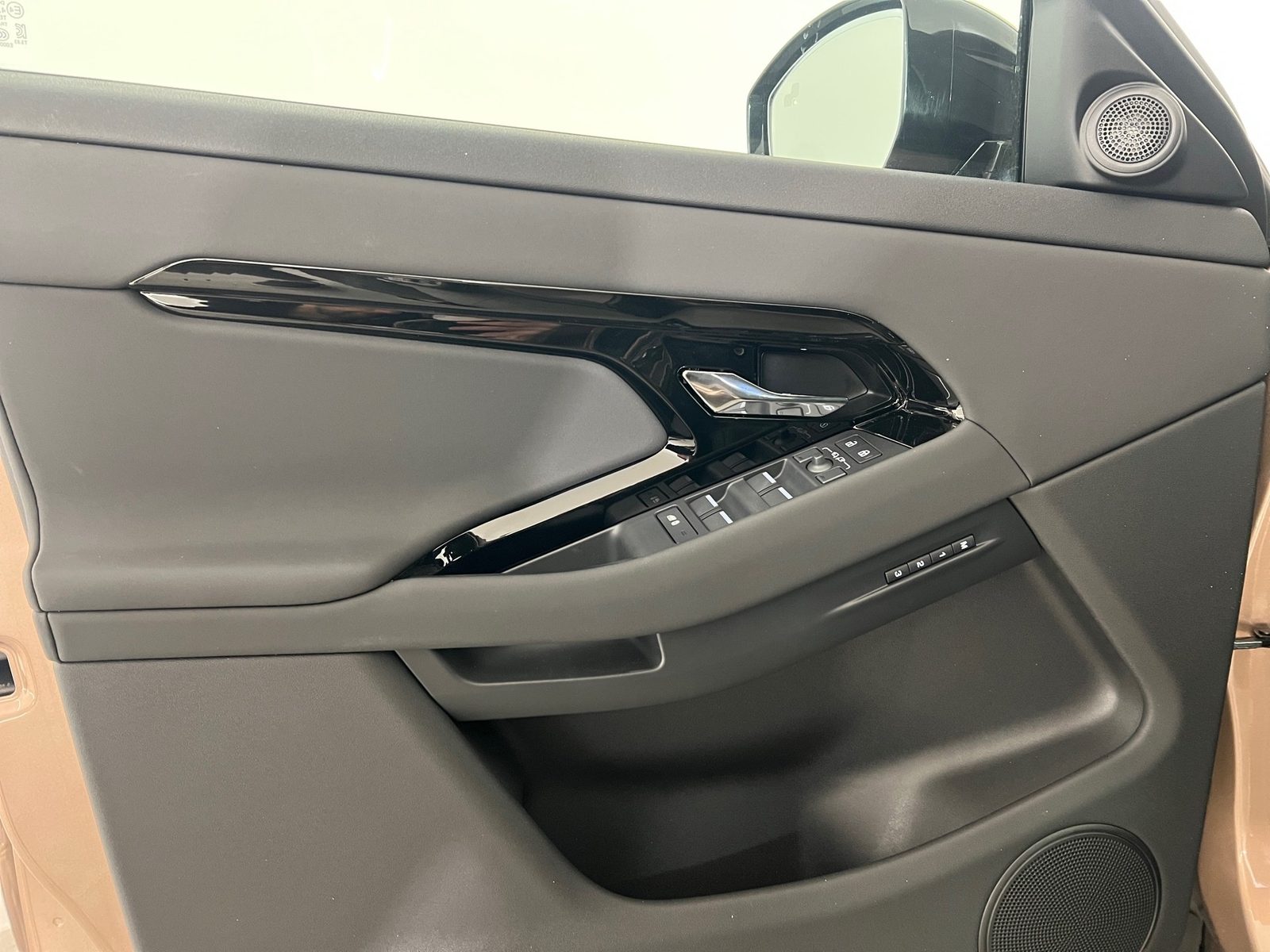 2025 Land Rover Range Rover Evoque — fotografija 14