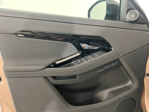 2025 Land Rover Range Rover Evoque — sličica 14