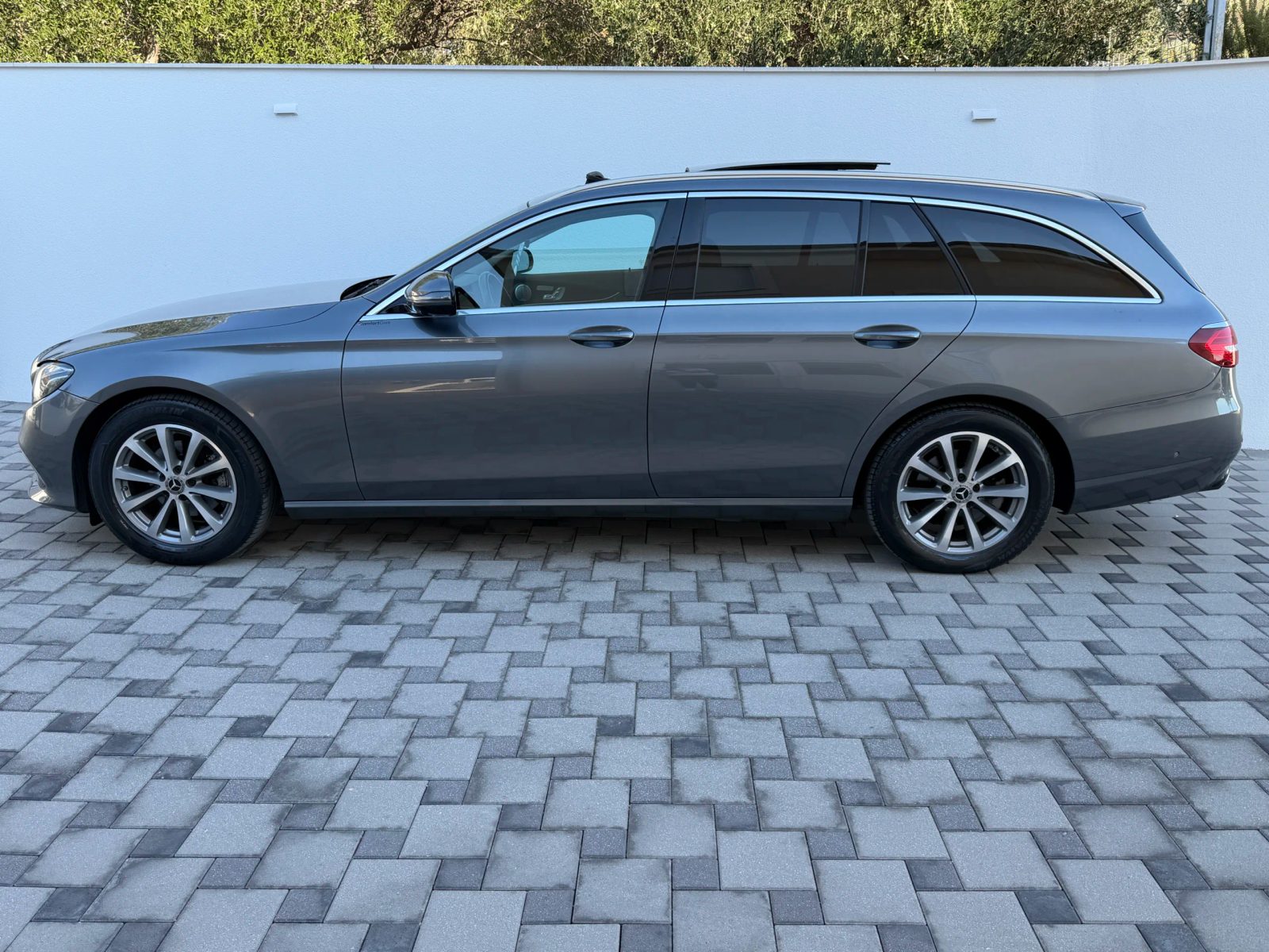 2020 Mercedes-Benz E-klasa — fotografija 5