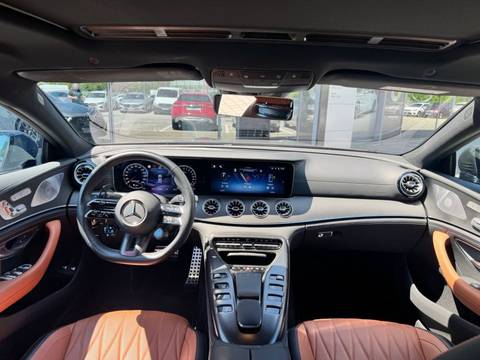 2025 Mercedes-Benz AMG GT — sličica 13
