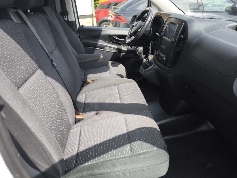 2021 Mercedes-Benz Vito — fotografija 20
