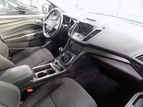 2019 Ford Kuga — sličica 18