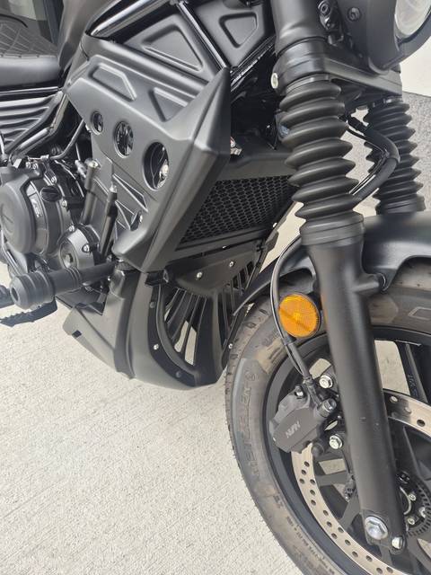 2022 Honda CMX500A2 Rebel — sličica 16