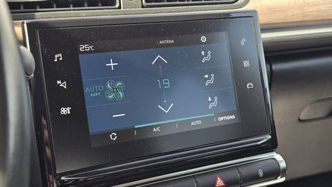 2021 Citroën C3 — sličica 14