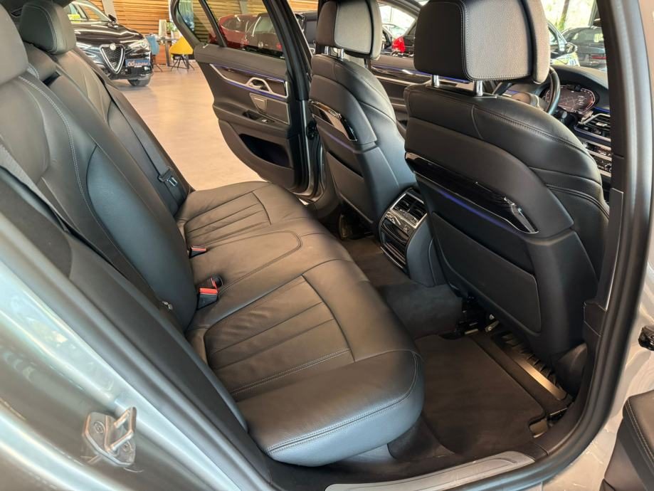 2021 BMW Serija 7 — fotografija 23