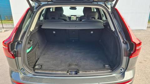 2025 Volvo XC60 — sličica 22