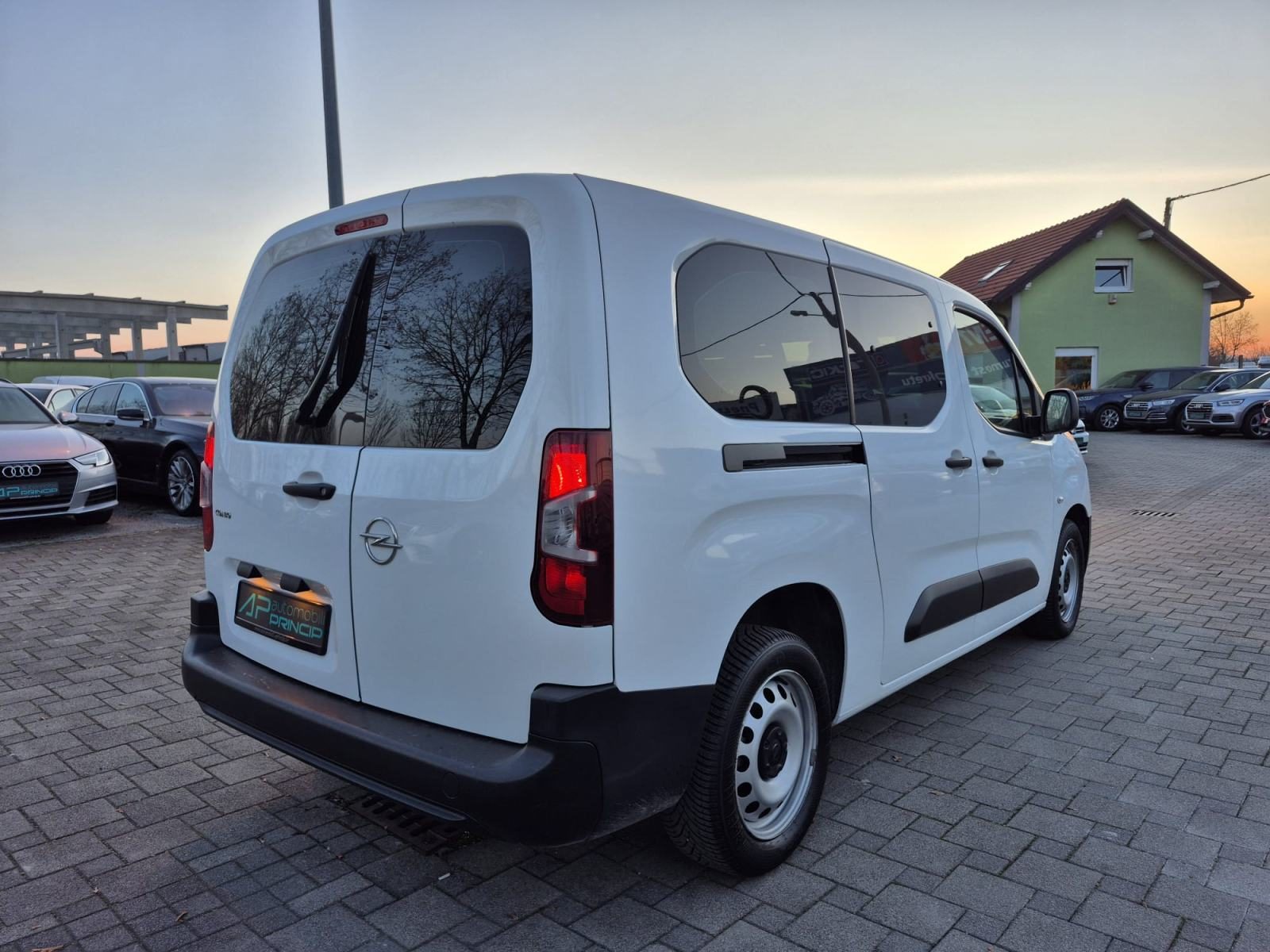2022 Opel Combo — fotografija 6