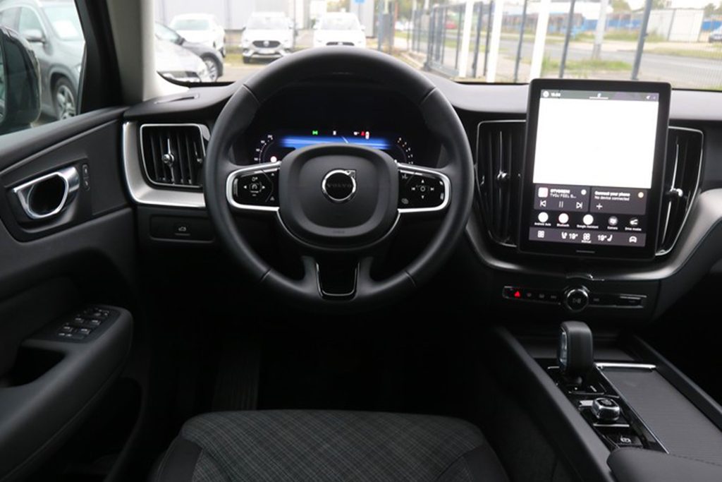 2026 Volvo XC60 — fotografija 11