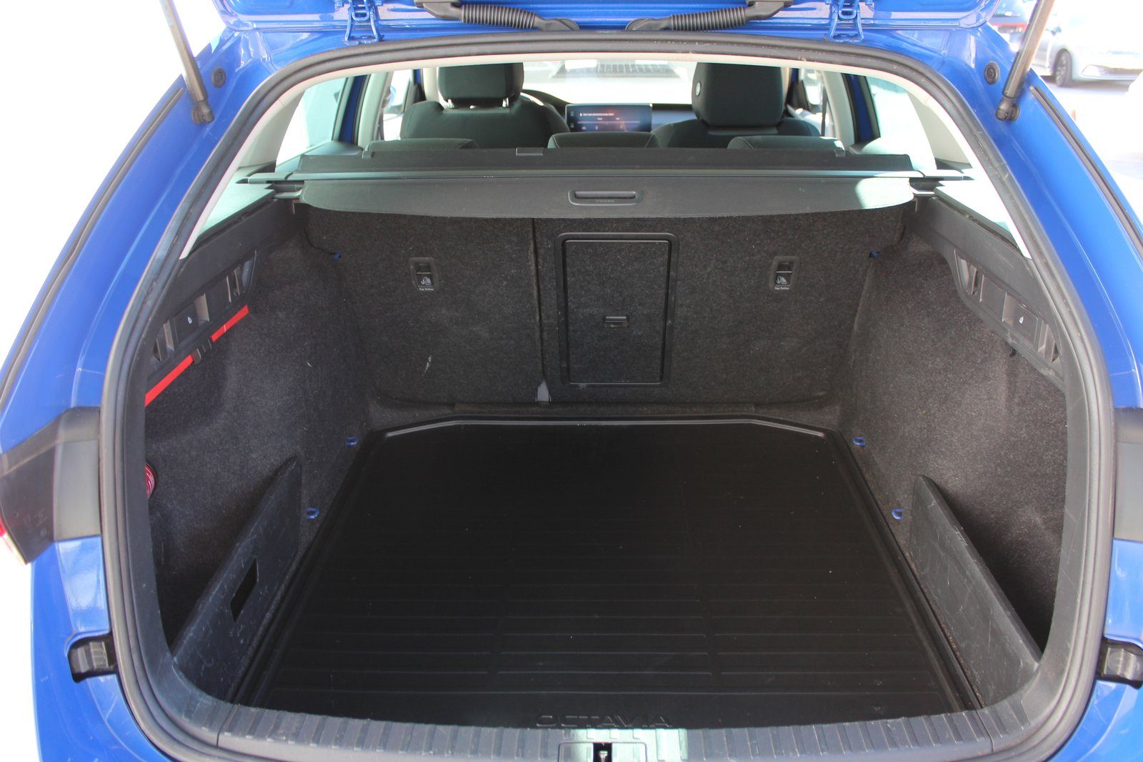 2024 Škoda Octavia Combi — fotografija 15