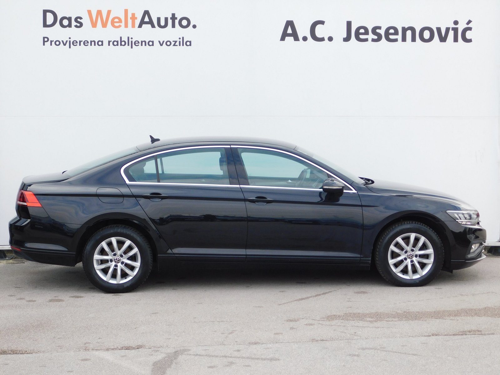 2021 Volkswagen Passat — fotografija 4
