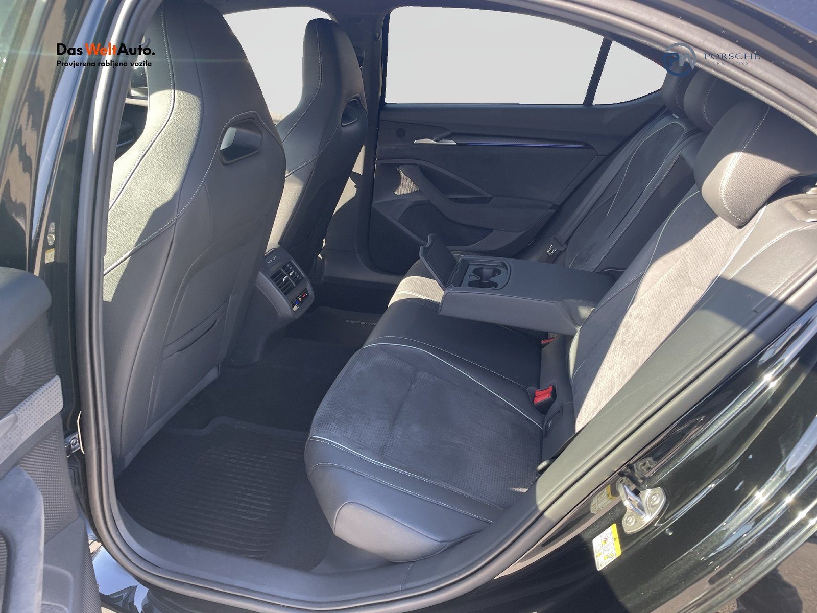 2025 Škoda Superb Sportline — fotografija 7